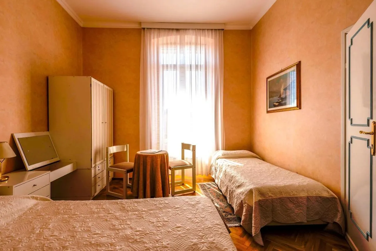 ****  Hotel Maderno Toscolano Maderno İtalya