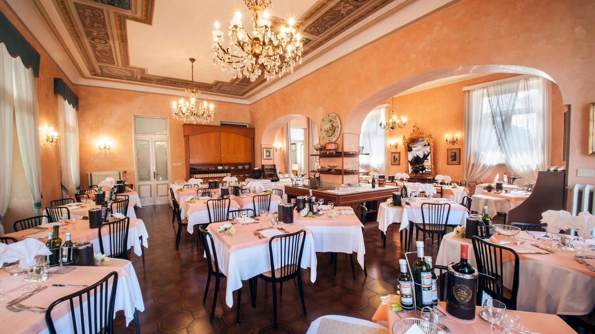 Hotel Maderno Toscolano Maderno 4*,  İtalya
