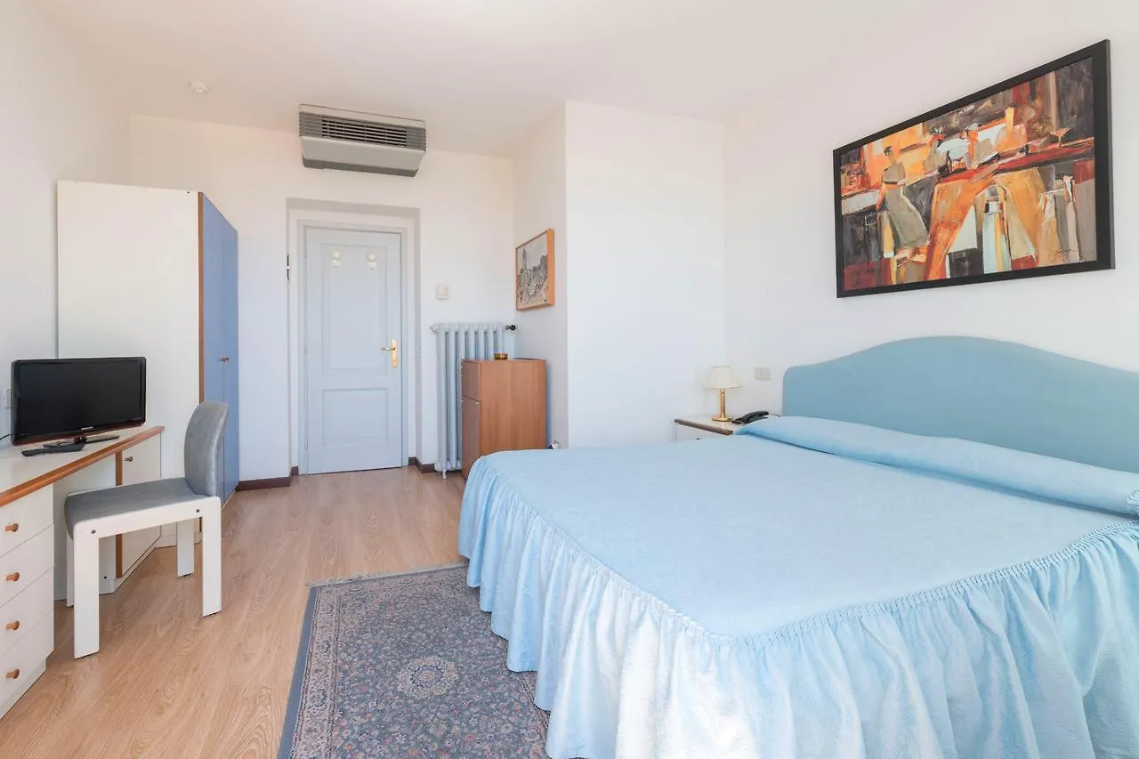 Hotel Maderno Toscolano Maderno